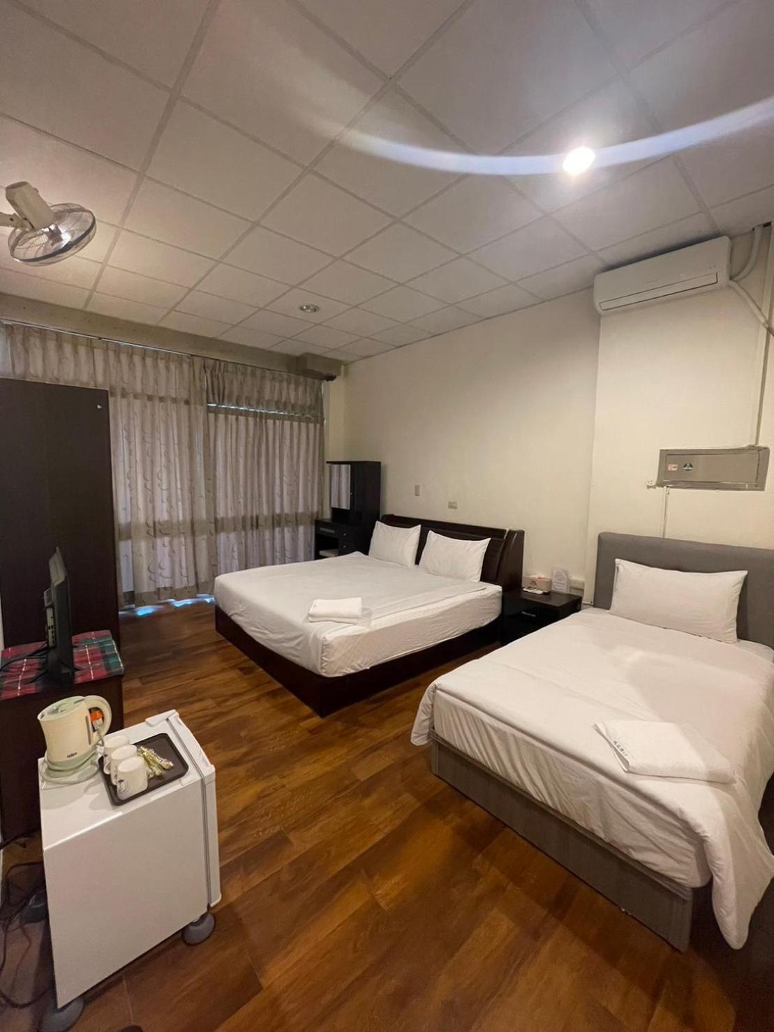 Malaya Guest House Budai Экстерьер фото