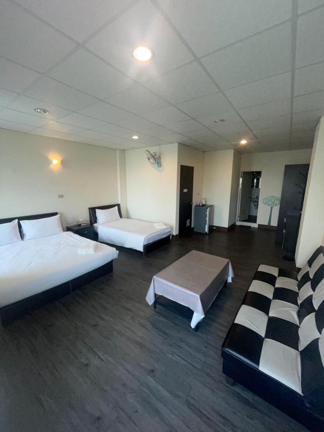 Malaya Guest House Budai Экстерьер фото