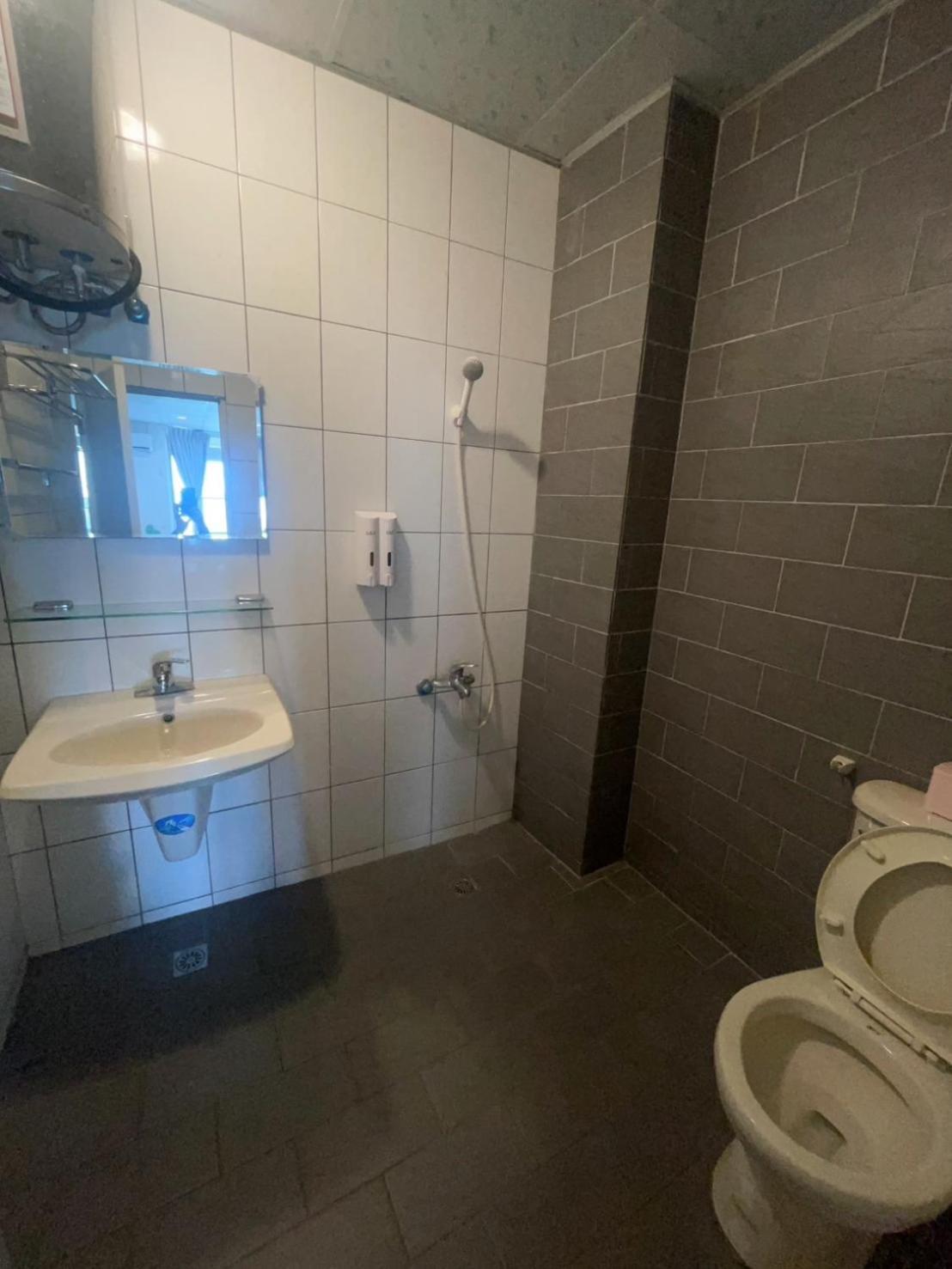 Malaya Guest House Budai Экстерьер фото