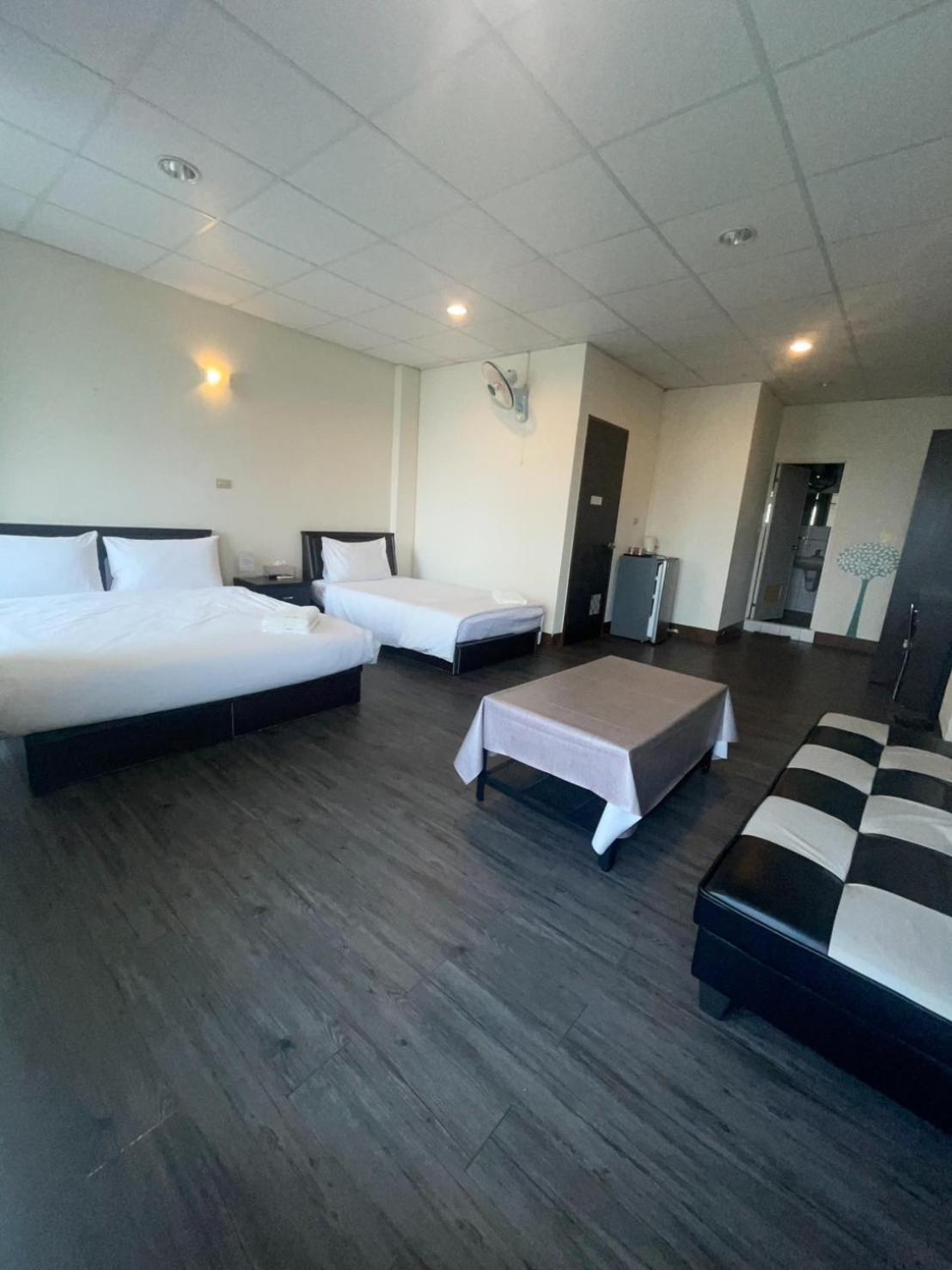 Malaya Guest House Budai Экстерьер фото