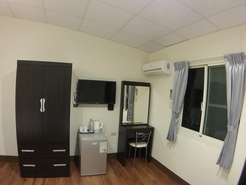 Malaya Guest House Budai Экстерьер фото