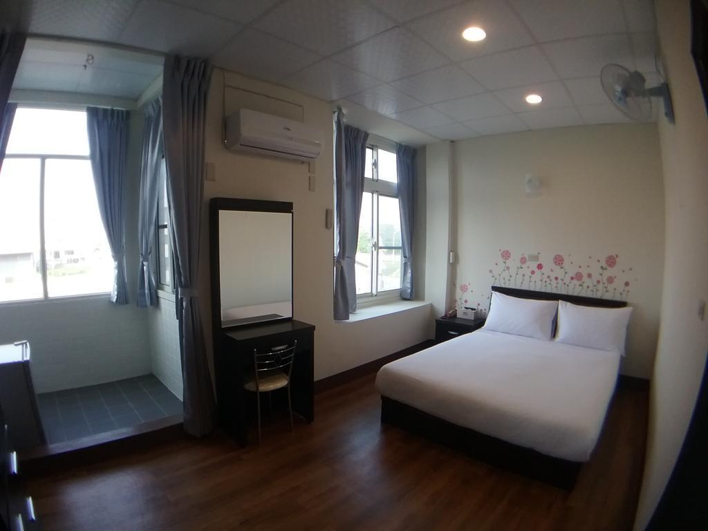 Malaya Guest House Budai Экстерьер фото