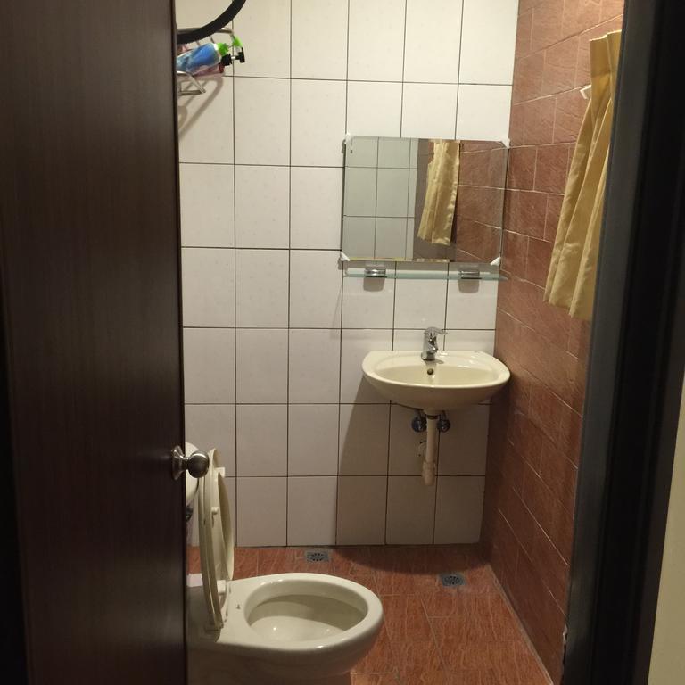 Malaya Guest House Budai Экстерьер фото