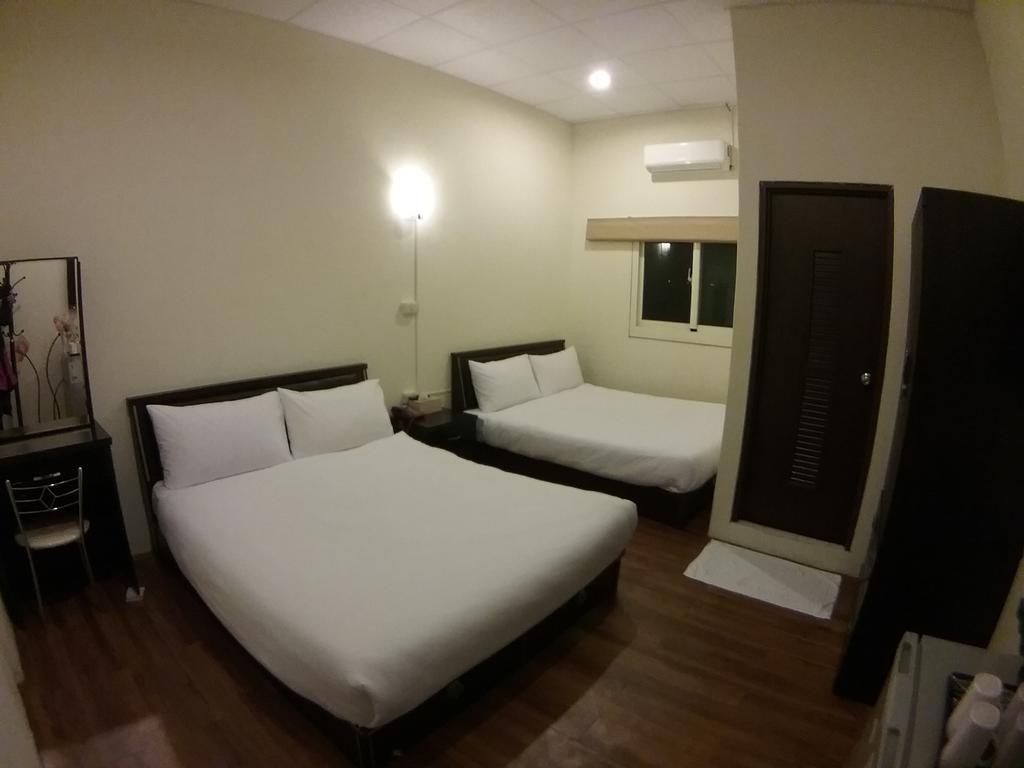 Malaya Guest House Budai Экстерьер фото