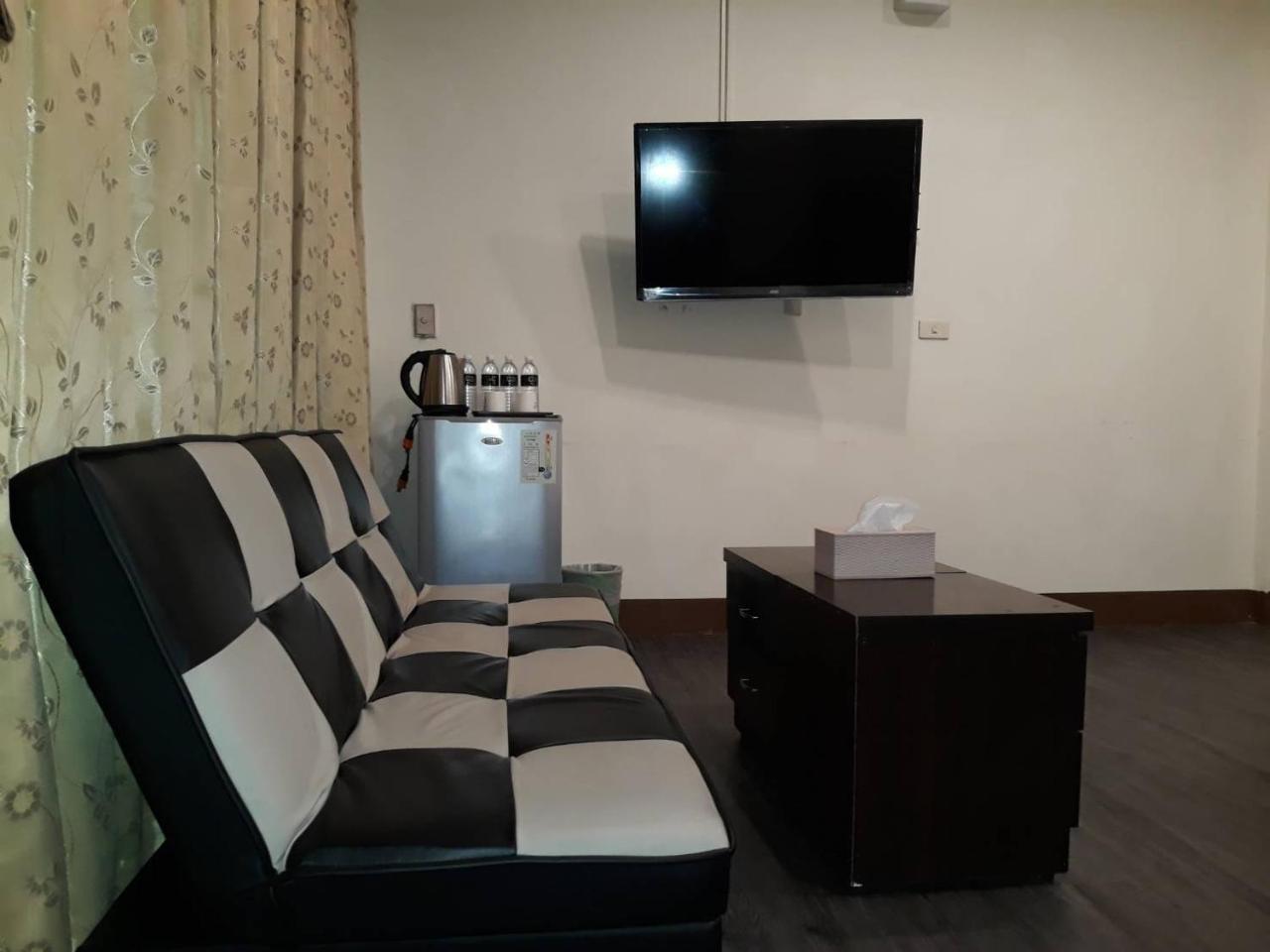 Malaya Guest House Budai Экстерьер фото